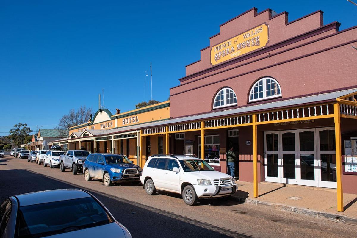 Prince Of Wales Hotel Gulgong Eksteriør bilde